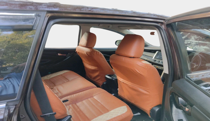 2017 Toyota Innova Crysta 2.4 G 7 STR, Diesel, Manual, 1,76,219 km, interior