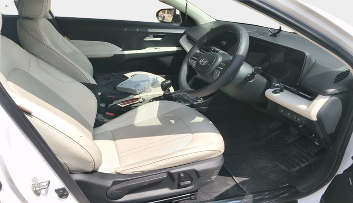 2023 Hyundai Verna SX (O) 1.5 MPI MT, Petrol, Manual, 32,874 km, interior