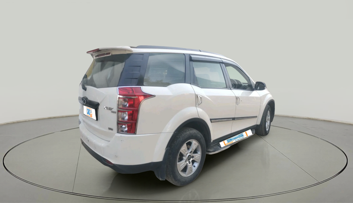 2015 Mahindra XUV500 W8, Diesel, Manual, 81,670 km, exterior