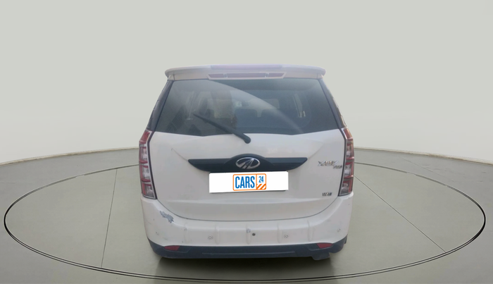 2015 Mahindra XUV500 W8, Diesel, Manual, 81,670 km, exterior