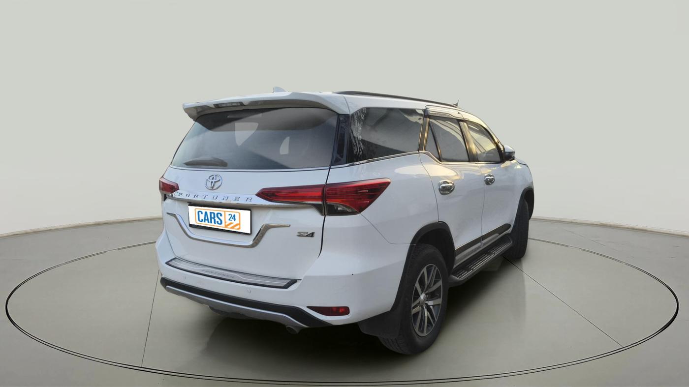 2019 Toyota Fortuner 2.8 4X4 MT, Diesel, Manual, 2,70,375 km, exterior