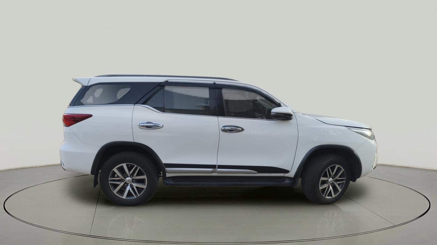 2019 Toyota Fortuner 2.8 4X4 MT, Diesel, Manual, 2,70,375 km, exterior