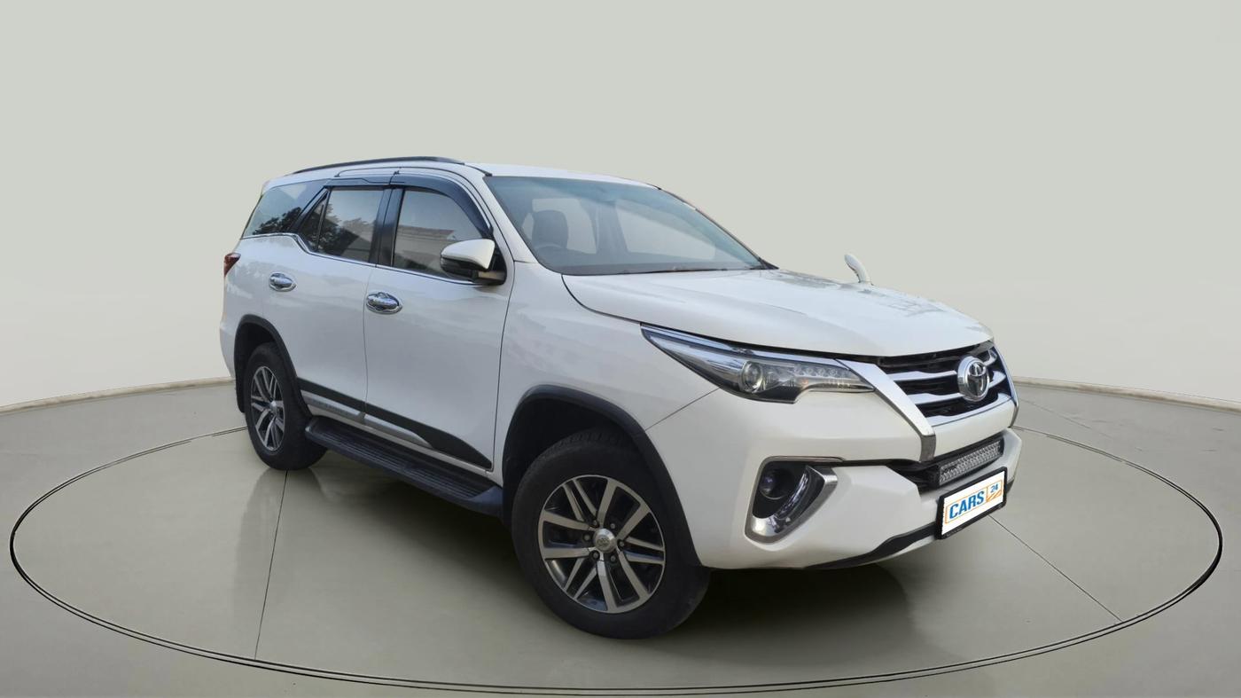 2019 Toyota Fortuner 2.8 4X4 MT, Diesel, Manual, 2,70,375 km, exterior