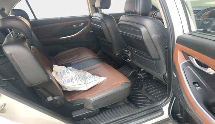 2022 Hyundai ALCAZAR PLATINUM 1.5 MT 7STR, Diesel, Manual, 55,000 km, interior