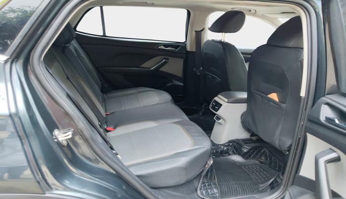 2021 Skoda KUSHAQ STYLE 1.5L TSI MT, Petrol, Manual, 54,191 km, interior