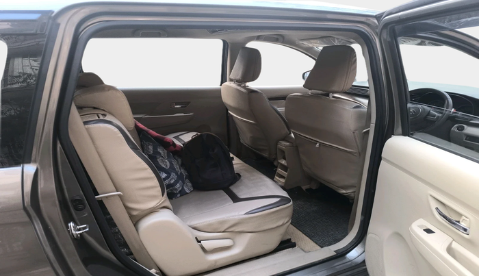 2019 Maruti Ertiga ZXI+ SHVS, Petrol, Manual, 1,10,365 km, interior