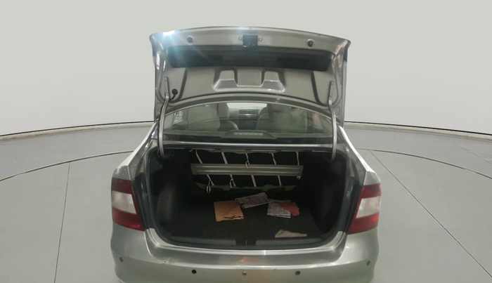 2012 Skoda Rapid AMBITION 1.6 MPI MT, Petrol, Manual, 1,02,569 km, exterior