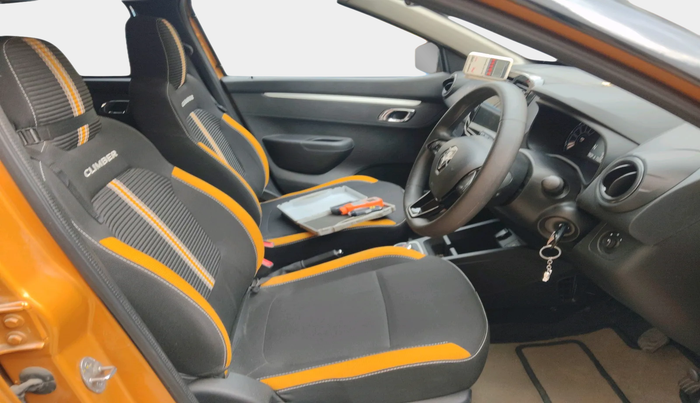 2023 Renault Kwid CLIMBER AMT 1.0, Petrol, Automatic, 4,639 km, interior