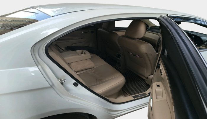 2021 Maruti Ciaz ALPHA 1.5 SHVS PETROL, Petrol, Manual, 73,881 km, interior