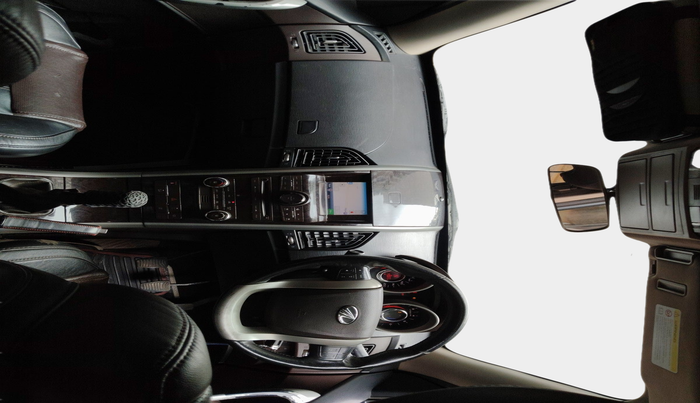 2013 Mahindra XUV500 W8, Diesel, Manual, 1,49,824 km, interior