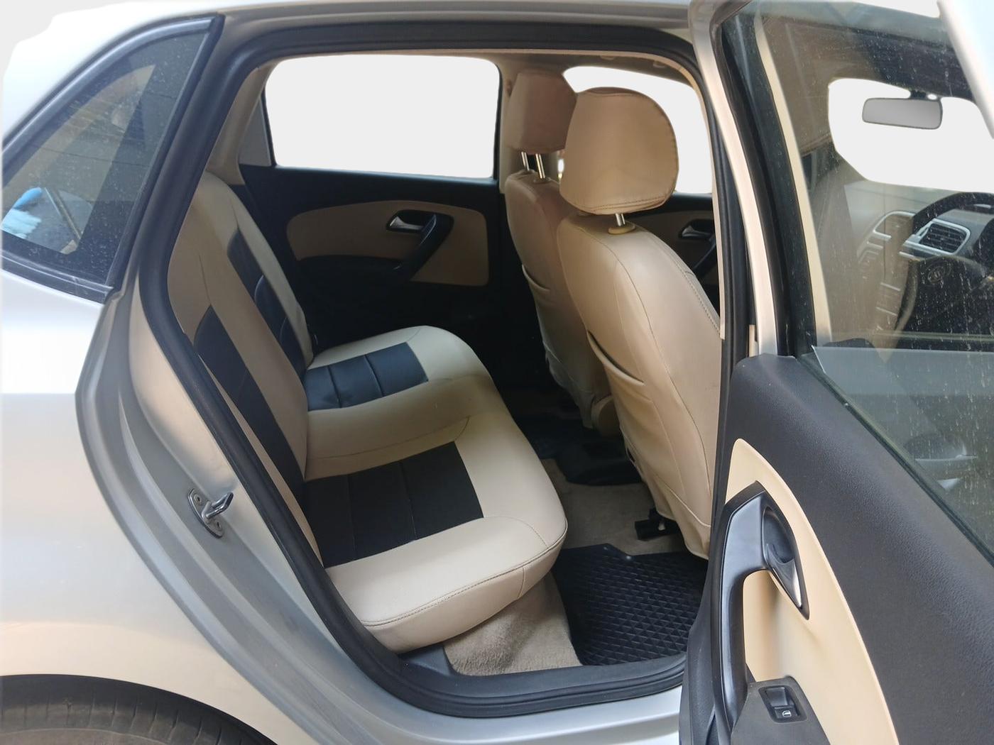 2014 Volkswagen Polo HIGHLINE1.5L, Diesel, Manual, 71,642 km, interior