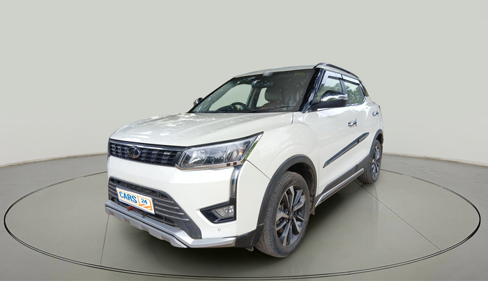 2019 Mahindra XUV300 W8 (O) 1.5 DIESEL, Diesel, Manual, 51,346 km, exterior