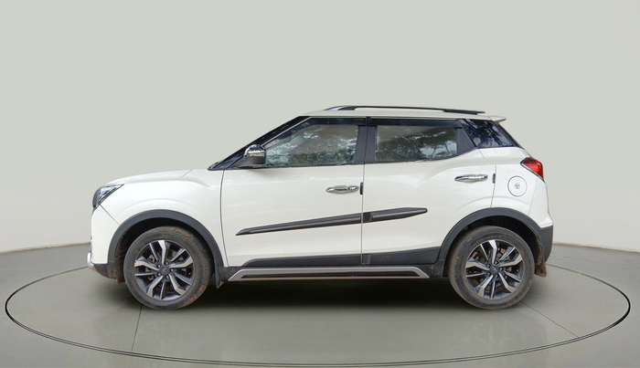 2019 Mahindra XUV300 W8 (O) 1.5 DIESEL, Diesel, Manual, 51,346 km, exterior