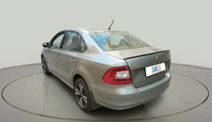 2013 Skoda Rapid AMBITION 1.6 MPI MT PLUS, Petrol, Manual, 1,01,557 km, exterior