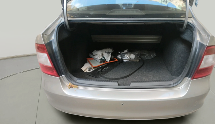 2013 Skoda Rapid AMBITION 1.6 MPI MT PLUS, Petrol, Manual, 1,01,557 km, exterior