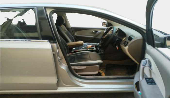 2013 Skoda Rapid AMBITION 1.6 MPI MT PLUS, Petrol, Manual, 1,01,557 km, interior