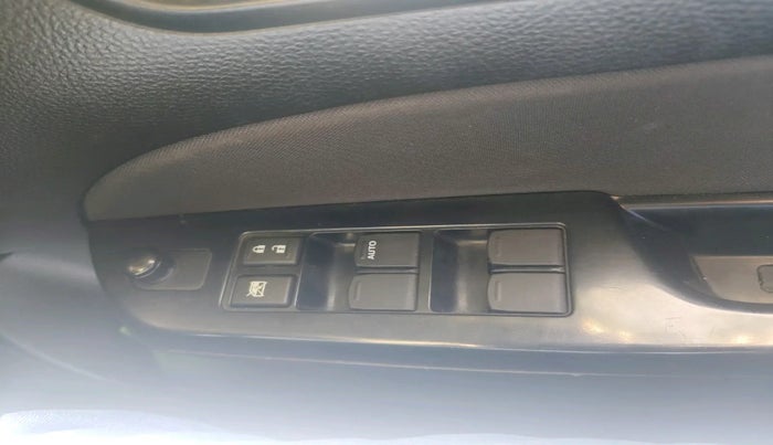 2011 Maruti Swift VDI, Diesel, Manual, 1,30,727 km, interior