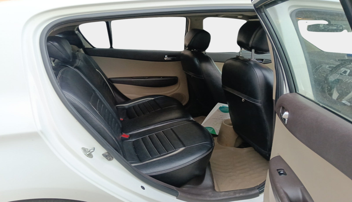 2011 Hyundai i20 ASTA (O) 1.2 WITH SUNROOF, Petrol, Manual, 89,864 km, interior