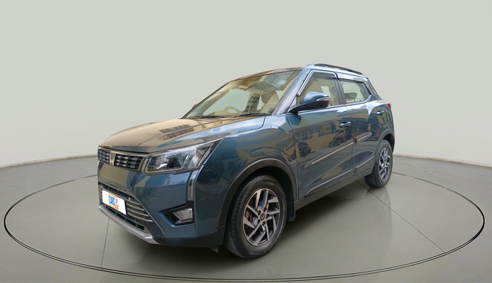 2023 Mahindra XUV300 W8 (O) 1.5 DIESEL, Diesel, Manual, 41,995 km, exterior