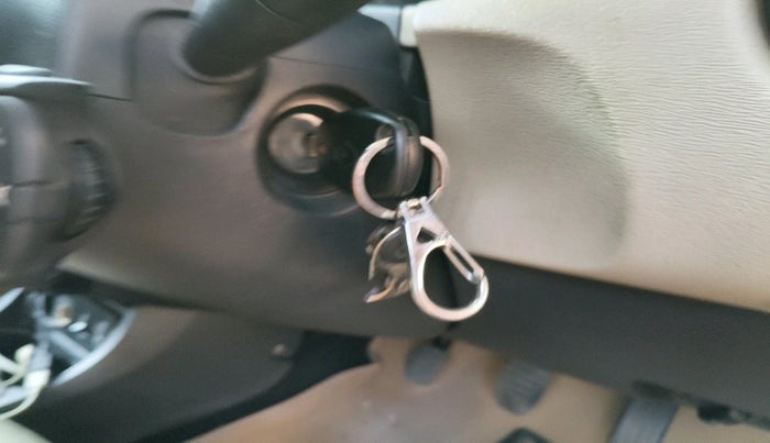 2013 Renault Duster RXL PETROL, Petrol, Manual, 77,002 km, interior