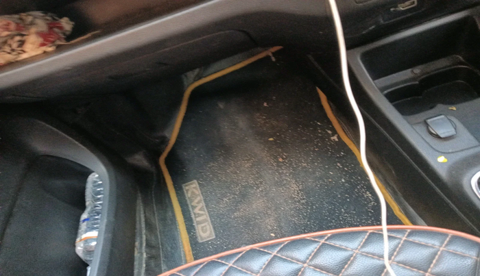 2019 Renault Kwid RXT 1.0, Petrol, Manual, 45,297 km, interior