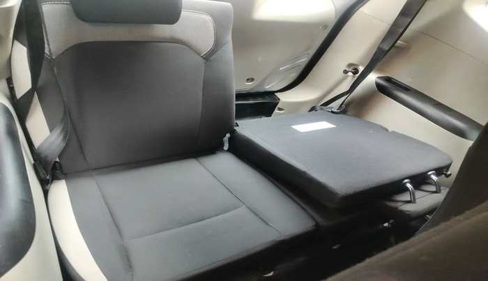 2023 Renault TRIBER RXE MT, Petrol, Manual, 23,974 km, interior