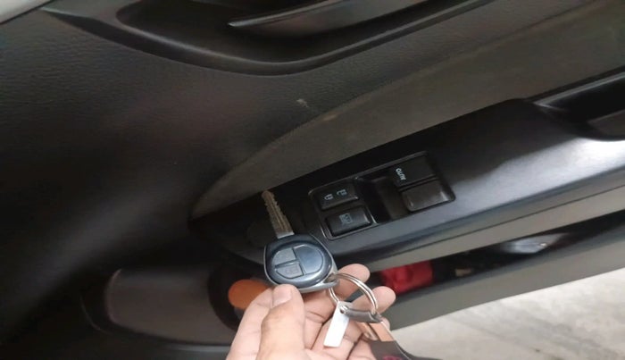 2015 Maruti Swift LXI, Petrol, Manual, 33,387 km, interior