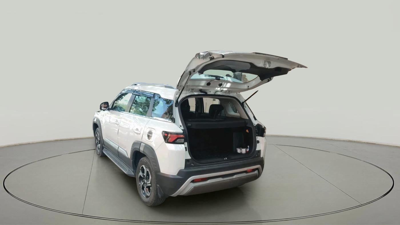 2024 Maruti BREZZA ZXI + AT SMART HYBRID, Petrol, Automatic, 27,599 km, exterior