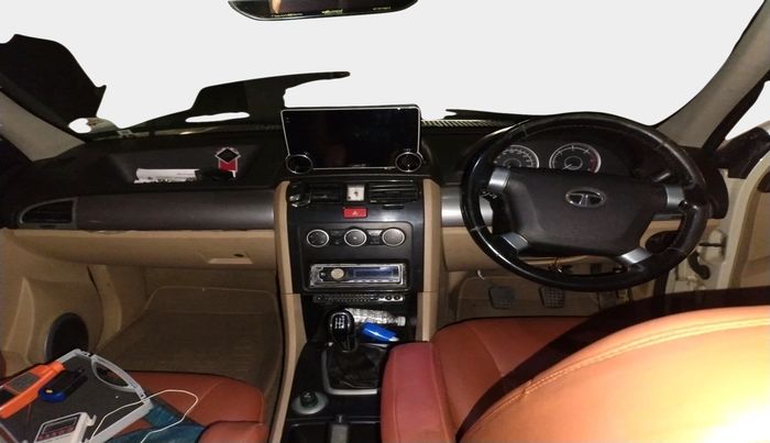 2015 Tata Safari Storme 2.2 EX 4X2, Diesel, Manual, 1,48,563 km, interior