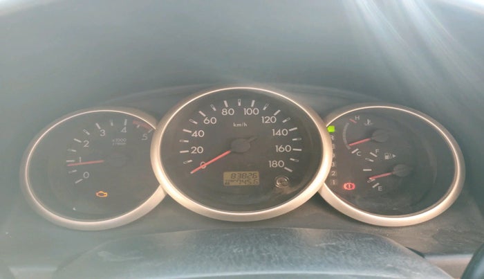 2011 Ford Endeavour 2.5L 4X2 AT, Diesel, Automatic, 83,826 km, interior