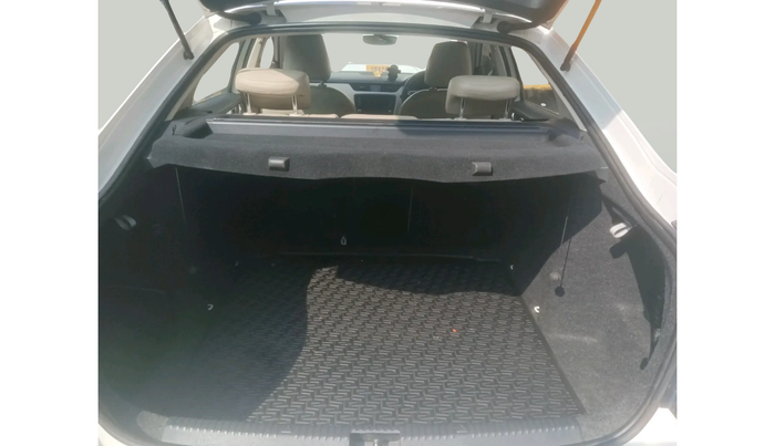 2018 Skoda Octavia L&K 1.8 TSI AT, Petrol, Automatic, 1,06,329 km, exterior