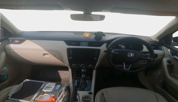 2018 Skoda Octavia L&K 1.8 TSI AT, Petrol, Automatic, 1,06,329 km, interior