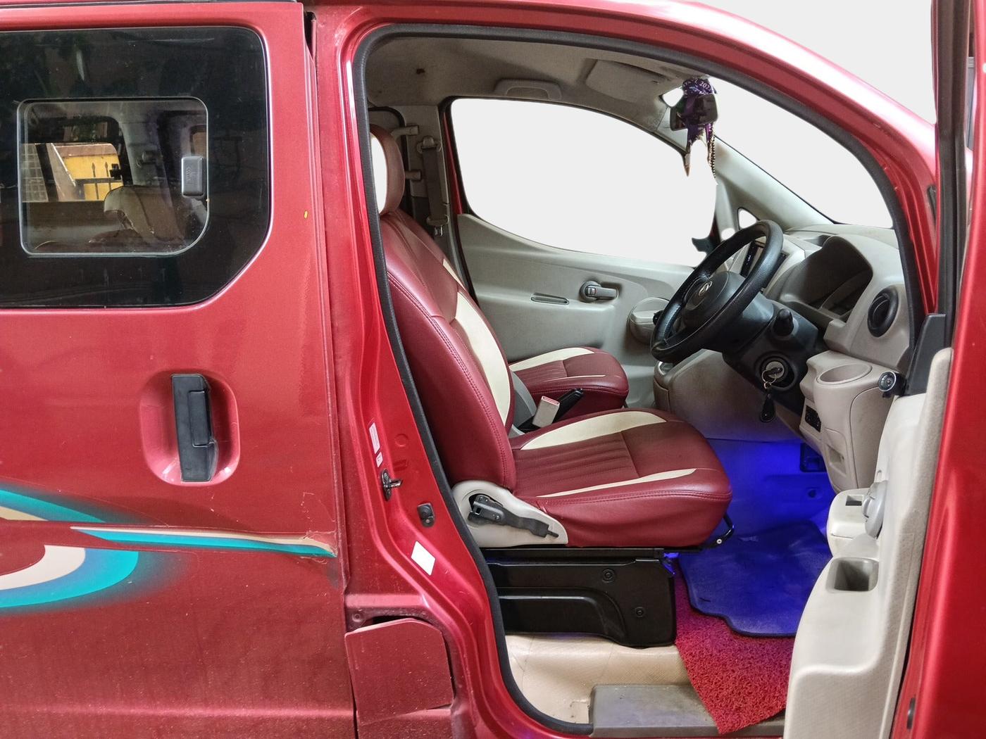 2014 Ashok Leyland Stile LX 7 SEATER, Diesel, Manual, 95,494 km, interior