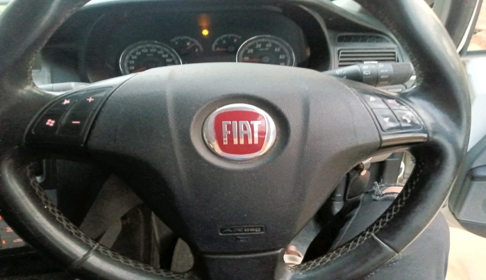 2012 Fiat Grand Punto EMOTION PACK 1.3, Diesel, Manual, 1,19,797 km, interior