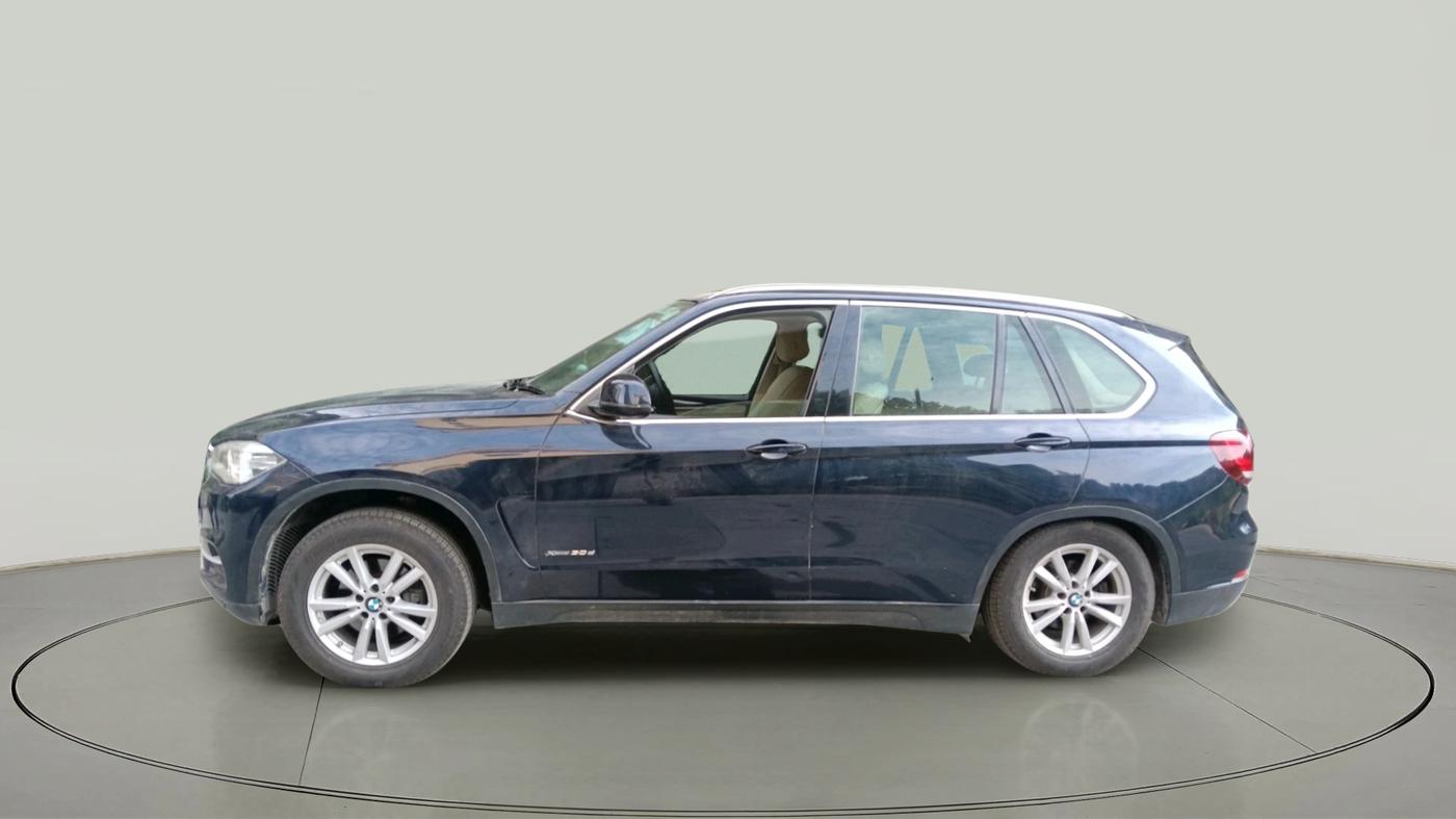 2014 BMW X5 XDRIVE 30 D, Diesel, Automatic, 2,00,577 km, exterior