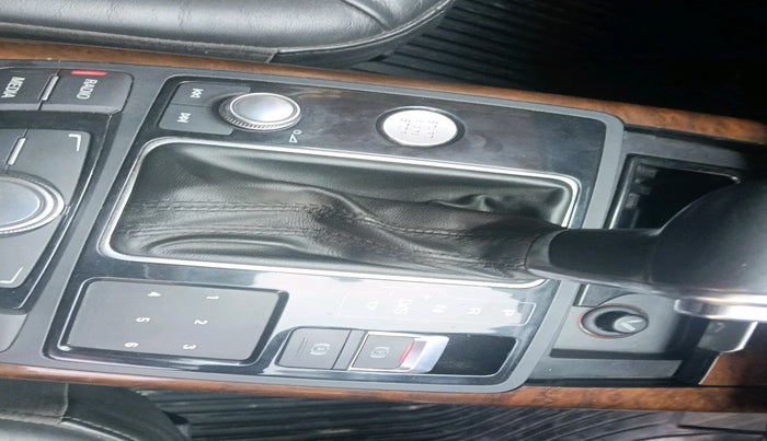 2012 Audi A6 2.0 TDI PREMIUM PLUS, Diesel, Automatic, 1,21,041 km, interior