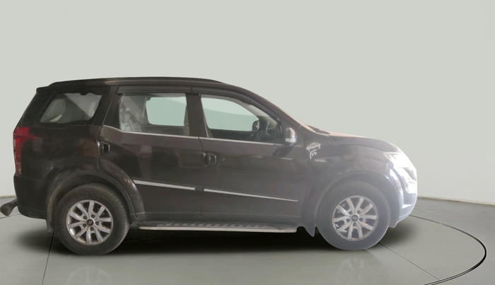 2015 Mahindra XUV500 W10, Diesel, Manual, 77,281 km, exterior