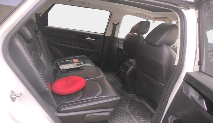 2022 MG HECTOR SHARP 1.5 PETROL CVT, Petrol, Automatic, 39,289 km, interior