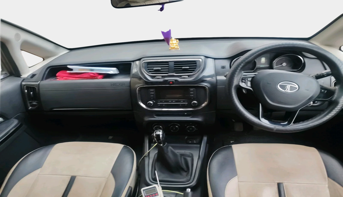 2018 Tata Hexa XE 4X2 7 STR, Diesel, Manual, 1,39,516 km, interior