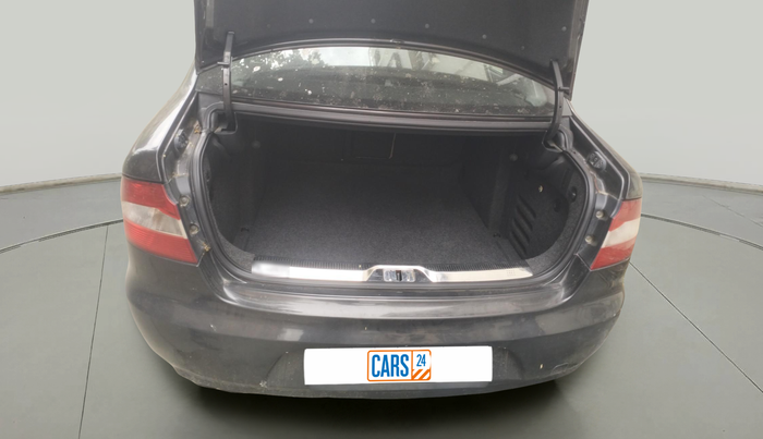 2011 Skoda Superb ELEGANCE 1.8 TSI MT, Petrol, Manual, 46,612 km, exterior