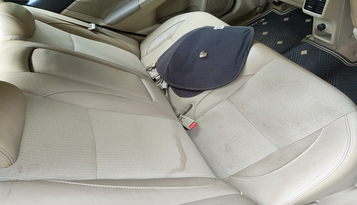 2015 Maruti Ciaz ZDI SHVS, Diesel, Manual, 1,10,064 km, interior