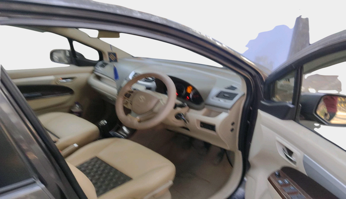 2013 Maruti Ertiga ZDI, Diesel, Manual, 1,36,717 km, interior