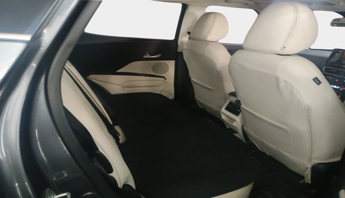 2024 Mahindra XUV 3XO AX5 1.5 Turbo Diesel, Diesel, Manual, 29,608 km, interior