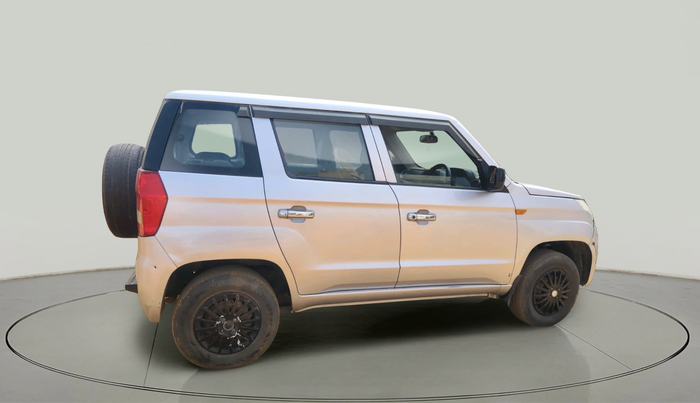 2016 Mahindra TUV300 T4 PLUS, Diesel, Manual, 1,17,465 km, exterior