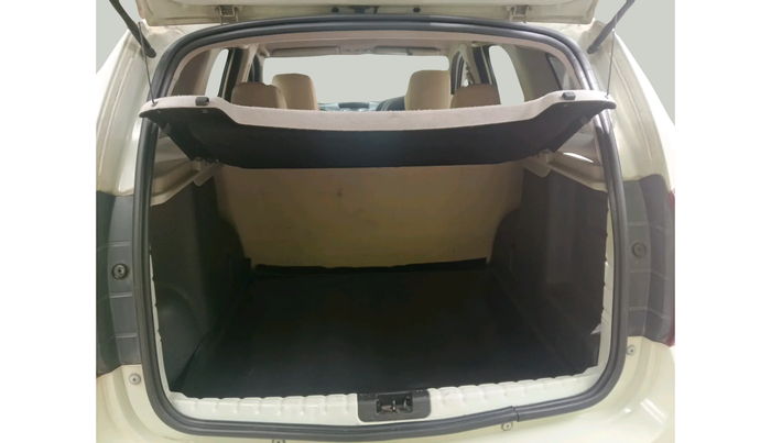 2013 Renault Duster 85 PS RXL DIESEL, Diesel, Manual, 1,04,644 km, exterior