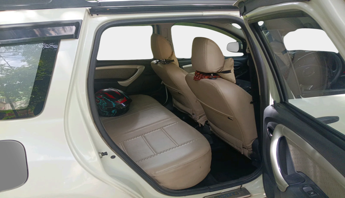 2013 Renault Duster 85 PS RXL DIESEL, Diesel, Manual, 1,04,644 km, interior