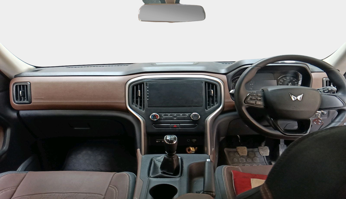 2023 Mahindra SCORPIO-N Z2 DIESEL MT 7 STR, Diesel, Manual, 18,937 km, interior