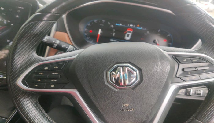 2021 MG HECTOR PLUS SHARP 1.5 PETROL TURBO HYBRID MT 6-STR, Petrol, Manual, 26,330 km, interior