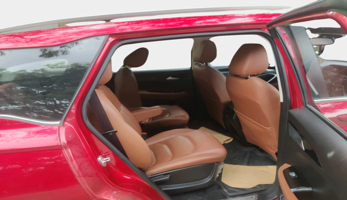 2021 MG HECTOR PLUS SHARP 1.5 PETROL TURBO HYBRID MT 6-STR, Petrol, Manual, 26,330 km, interior