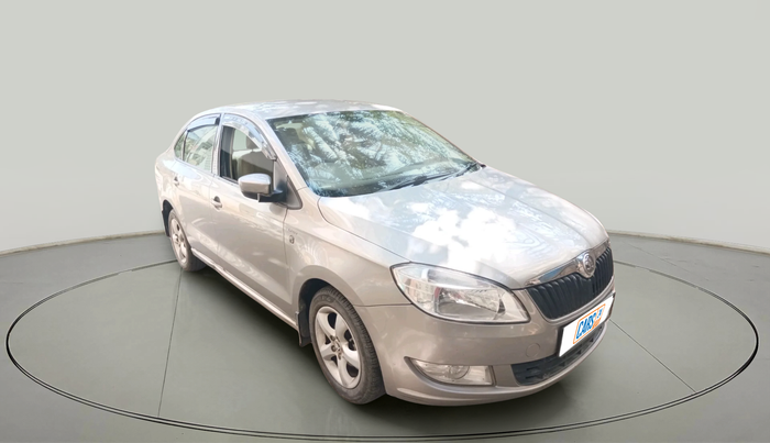 2013 Skoda Rapid AMBITION 1.6 MPI MT PLUS, Petrol, Manual, 63,497 km, exterior